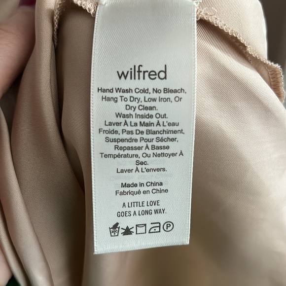 Wilfred Silk Cami NWOT Aritzia - Picture 4 of 5
